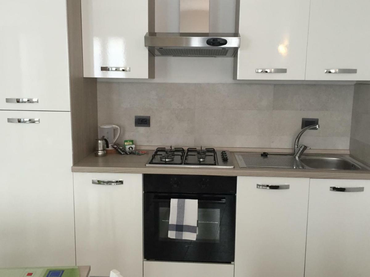 דירות מנדלו דל לאריו Casa Stefania מראה חיצוני תמונה